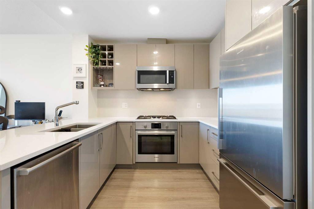 Additional image 3 of 611-301 10 Street NW, Calgary, AB, T2N 1V5