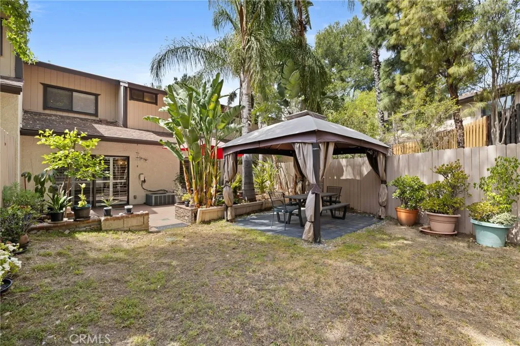 Additional image 79 of 10831 Roycroft St Unit 9, Sun Valley, CA 91352