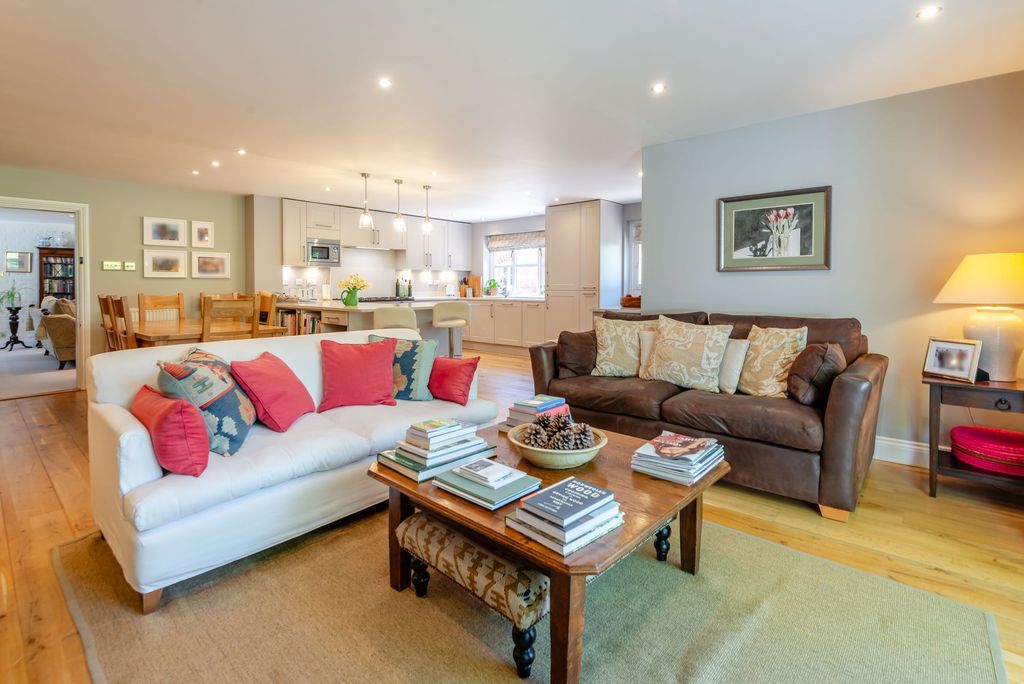 Additional image 4 of 5 bed detached house for saleEnglemere Wood, Ascot SL5