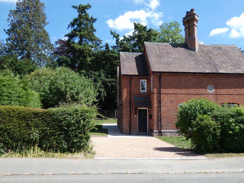 3 bed semi-detached house to rentMadresfield Village, Madresfield, Malvern WR13