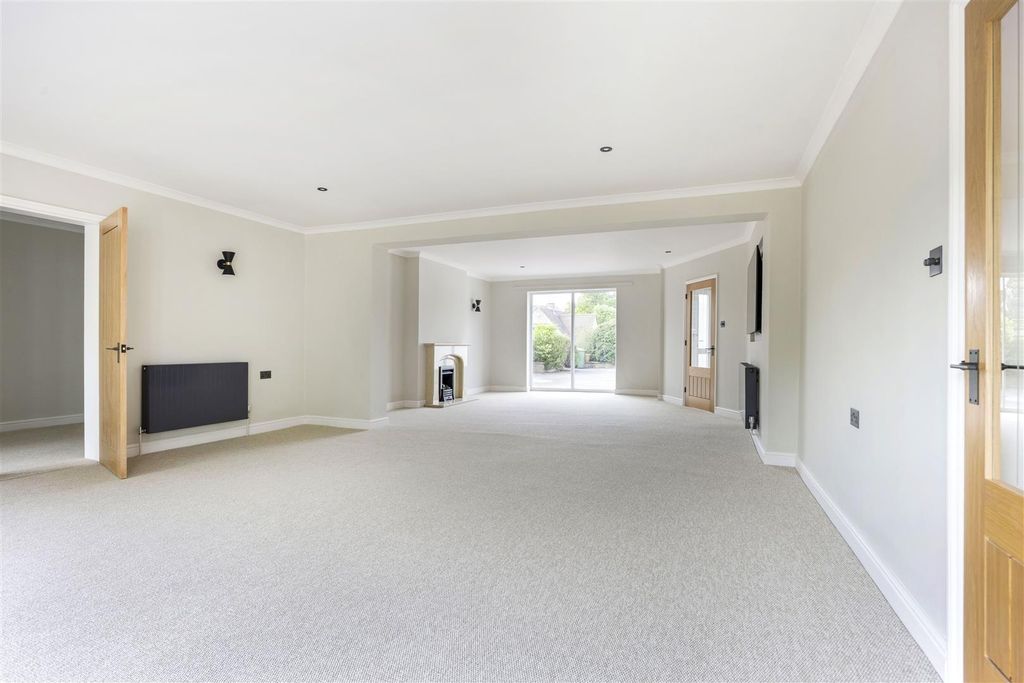 Additional image 7 of 4 bed detached bungalow for saleSoutham Lane, Southam, Cheltenham GL52