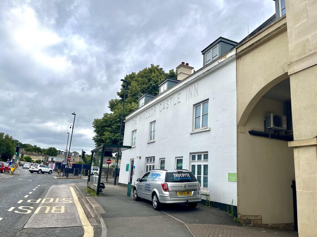 Additional image 2 of Second Floor, 25 Windsor Castle, Upper Bristol Road, Bath, Bath and North East Somerset, BA1 3DN