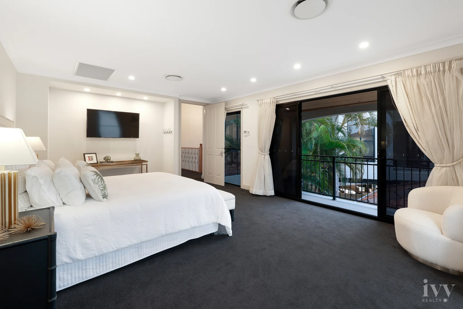 Additional image 18 of 2204 Taromeo Court, Hope Island QLD 4212