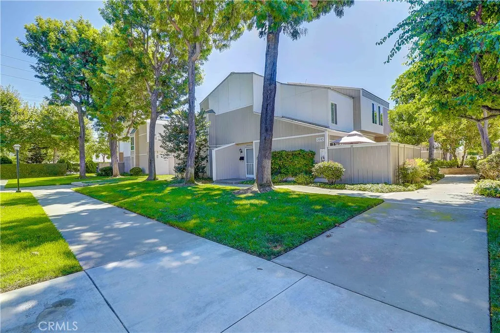 2910 S Greenville St Unit H, Santa Ana, CA 92704