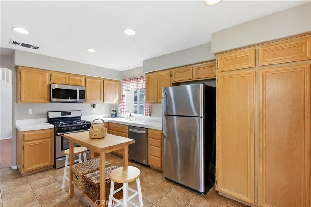 Additional image 14 of 922 Naples Drive, Corona, CA 92882
