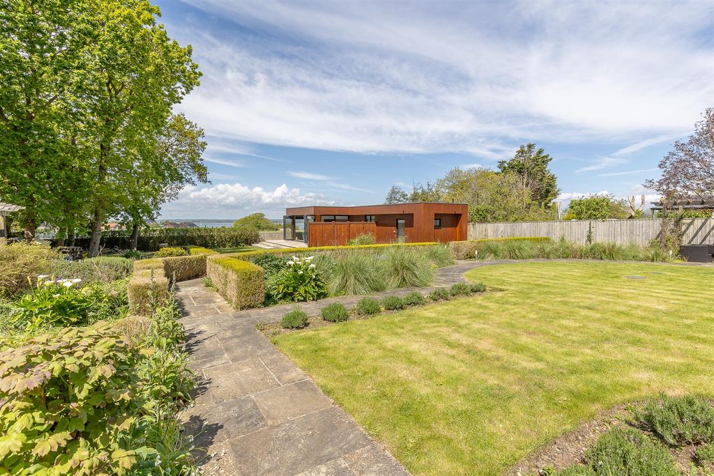 Additional image 15 of 2 bed chalet for saleCowes, Isle Of Wight PO31