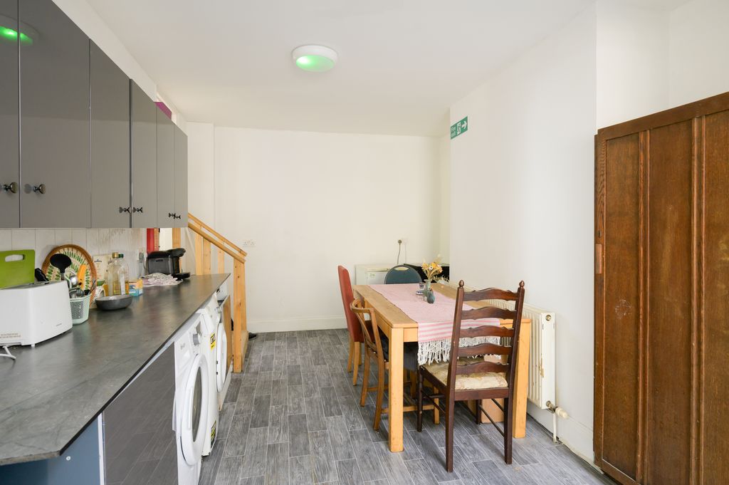 5 bed villa to rentNewbridge, Bath BA1 photo 5