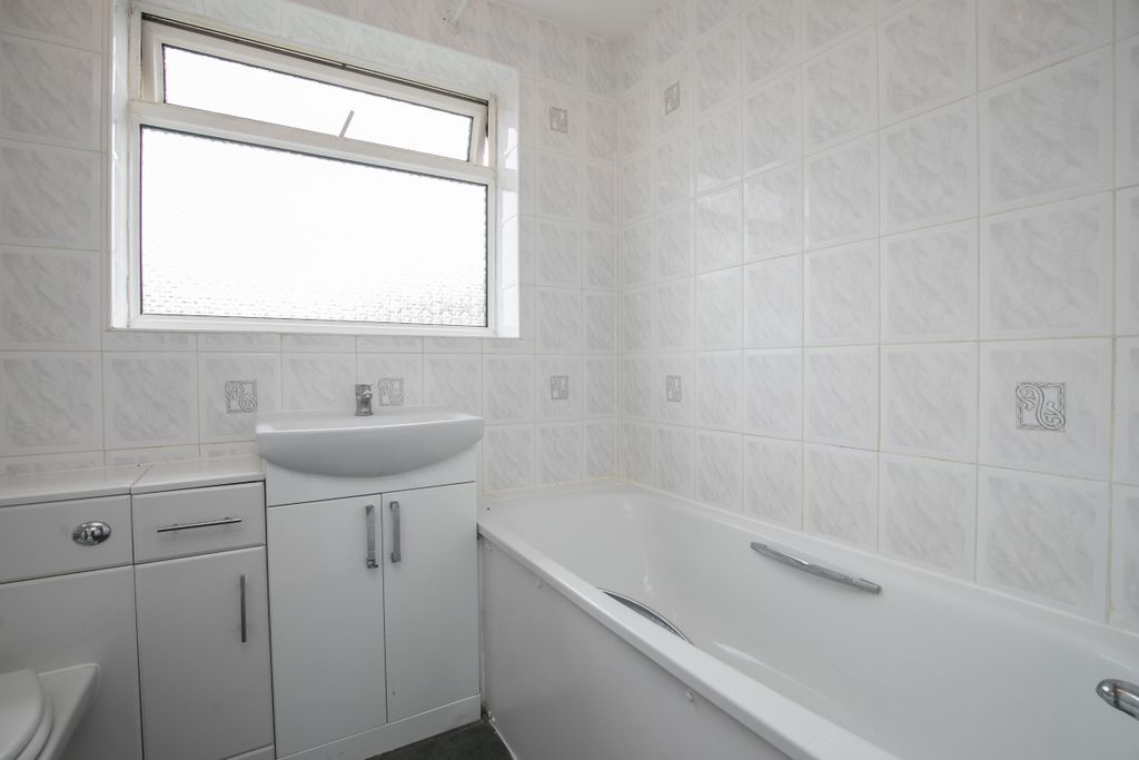 Additional image 9 of 3 bed terraced house to rentPalmers Close, Maidenhead SL6