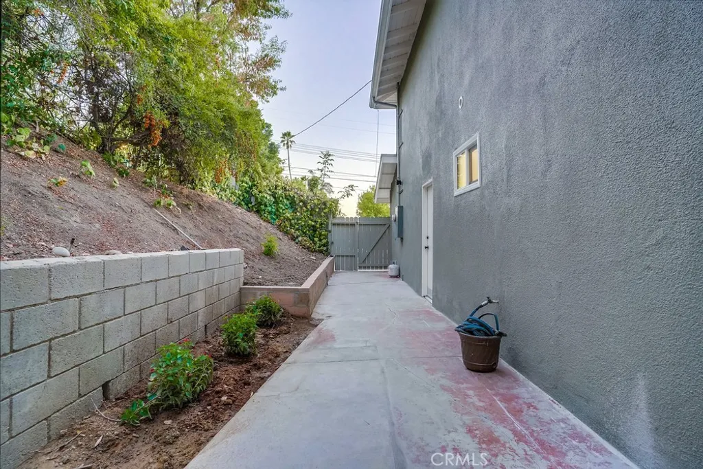 Additional image 67 of 20619 Martha St, Woodland Hills, CA 91367
