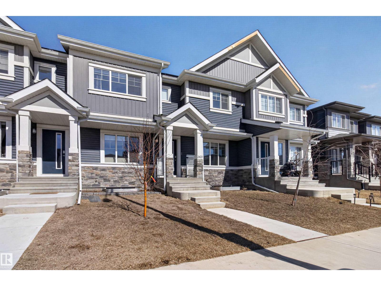 2422 TRUMPETER WY NW