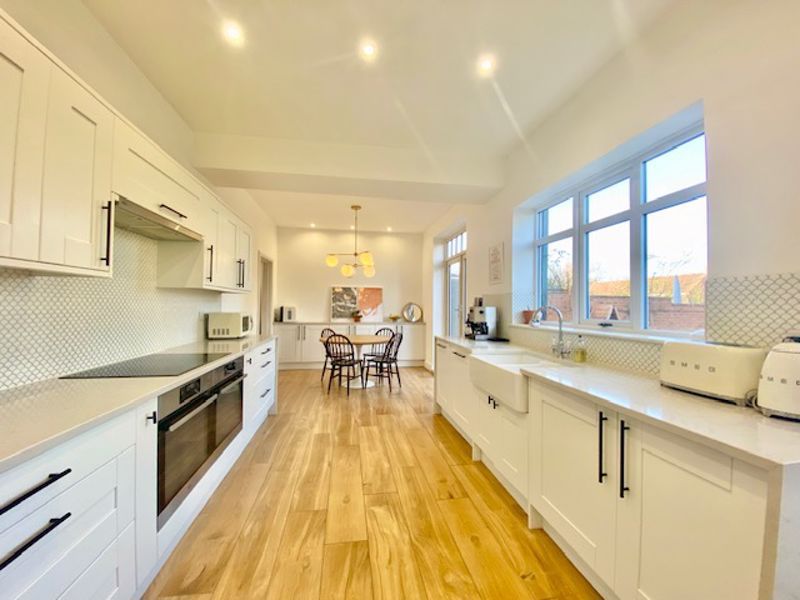 Additional image 2 of 4 bed property to rentBarrowby Road, Grantham NG31