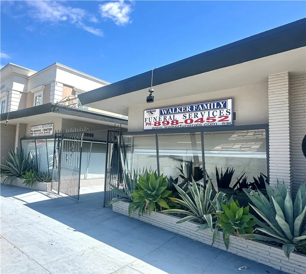 Additional image 2 of 815 S Main St, Corona, CA 92882