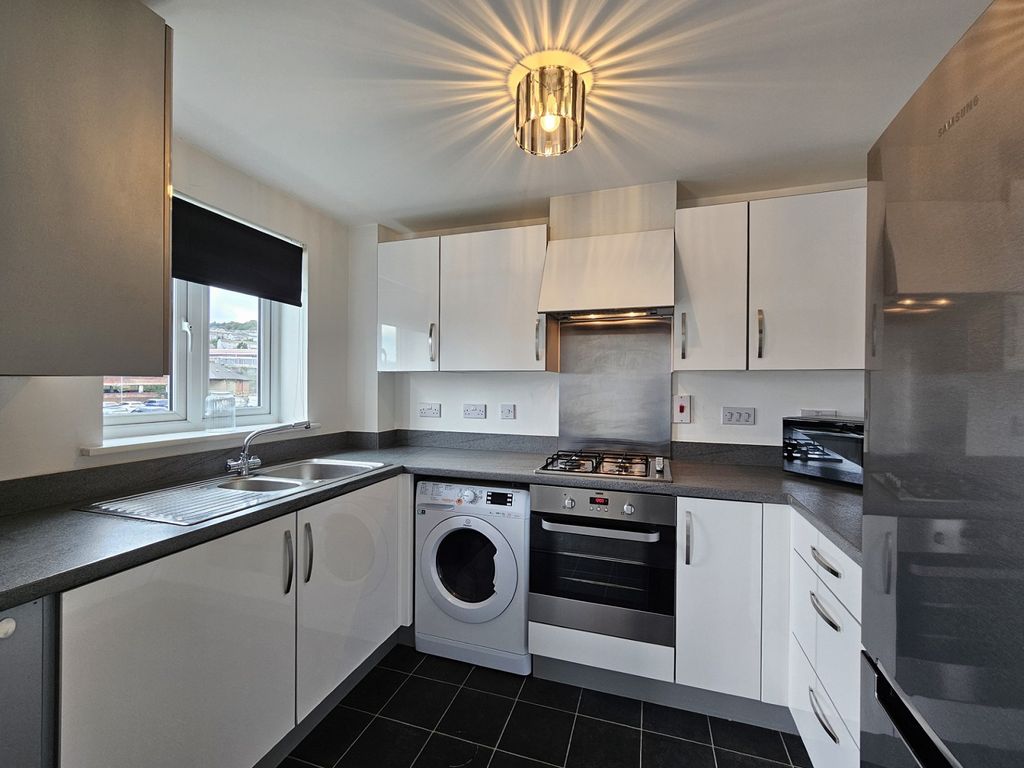 Additional image 3 of 2 bed flat for saleNew Cut Road, Swansea, City & County Of Swansea. SA1