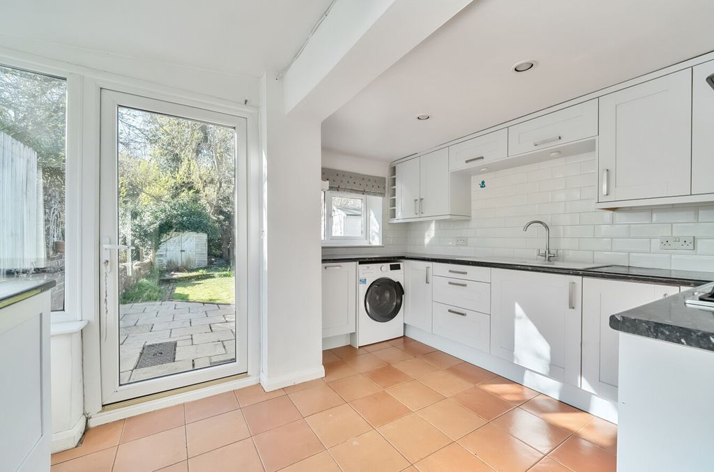 Additional image 6 of 2 bed semi-detached house for saleHaslemere, Surrey GU27