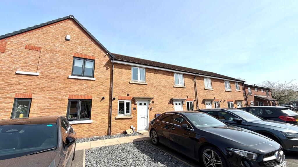 Pel Crescent, Oldbury, B68