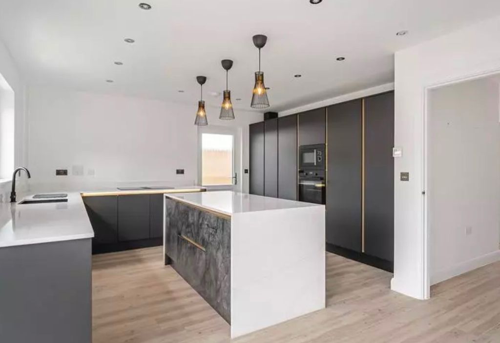 Additional image 3 of 3 bed semi-detached house to rentParc Bryn Y Groes, Ystradgynlais, Swansea SA9