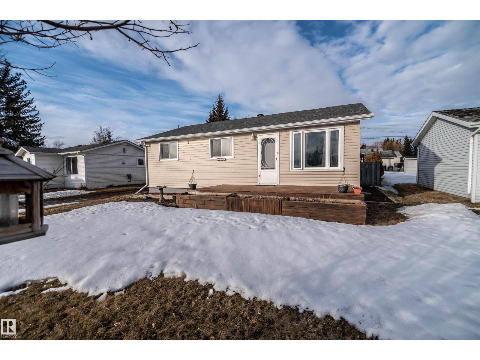 4527 47 ST