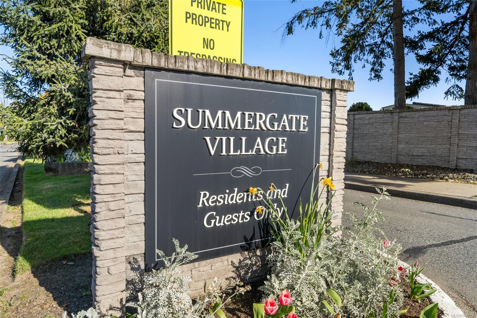 Additional image 3 of 2129 Summergate Boulevard, Sidney, BC, V8L 4K9