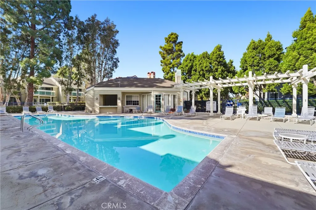Additional image 89 of 19401 Sunray Lane Unit 204, Huntington Beach, CA 92648