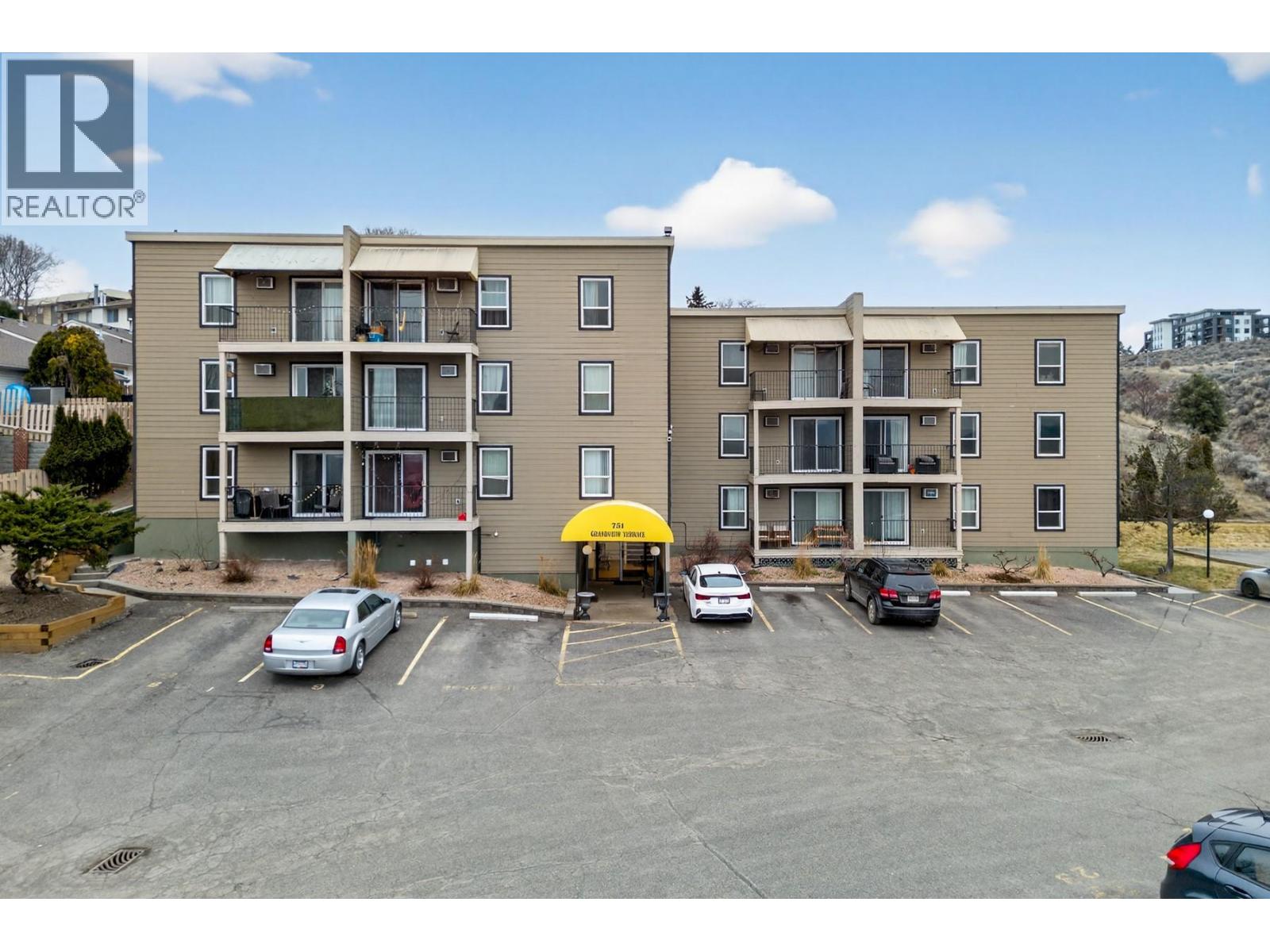 751 Grandview Terrace Unit# 107