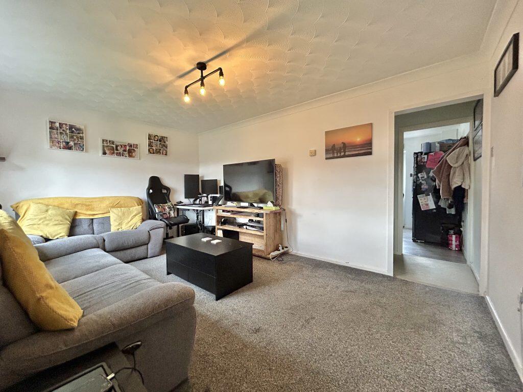 Lime Tree Avenue, Yeovil, Somerset, BA20 photo 3