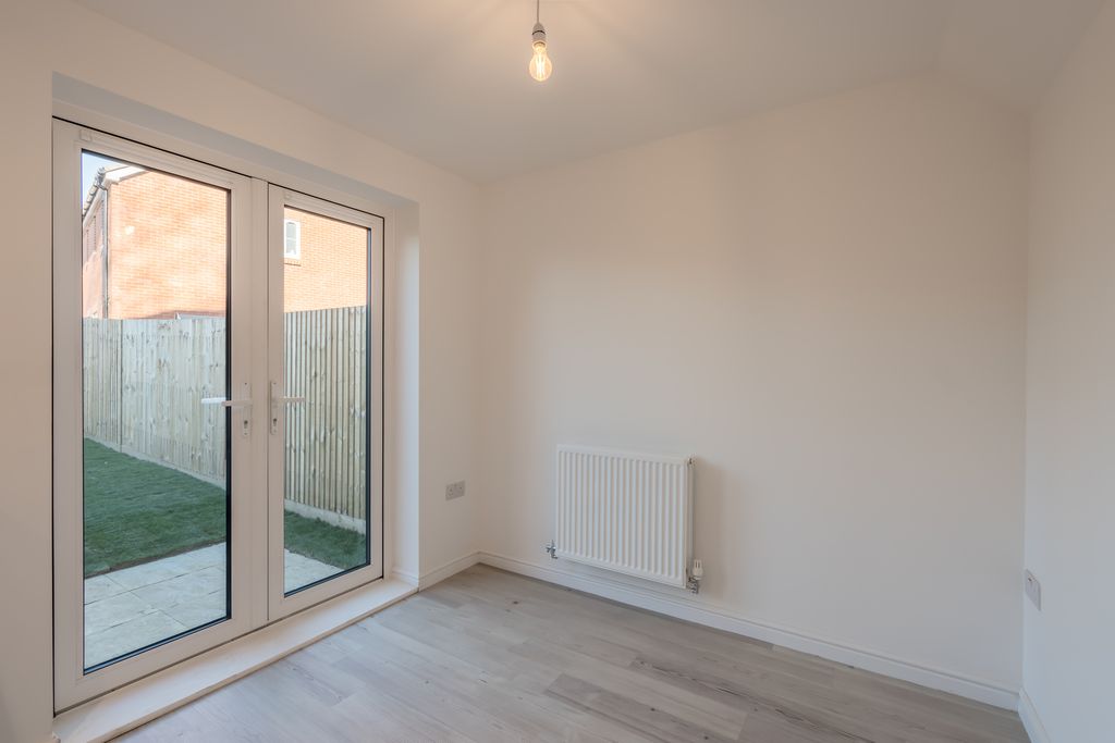 Additional image 5 of 3 bed flat to rentWindflower Chase, Worthing BN13
