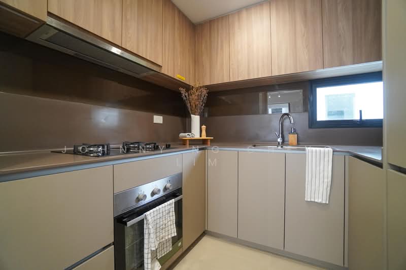 21 Flora Drive photo 5