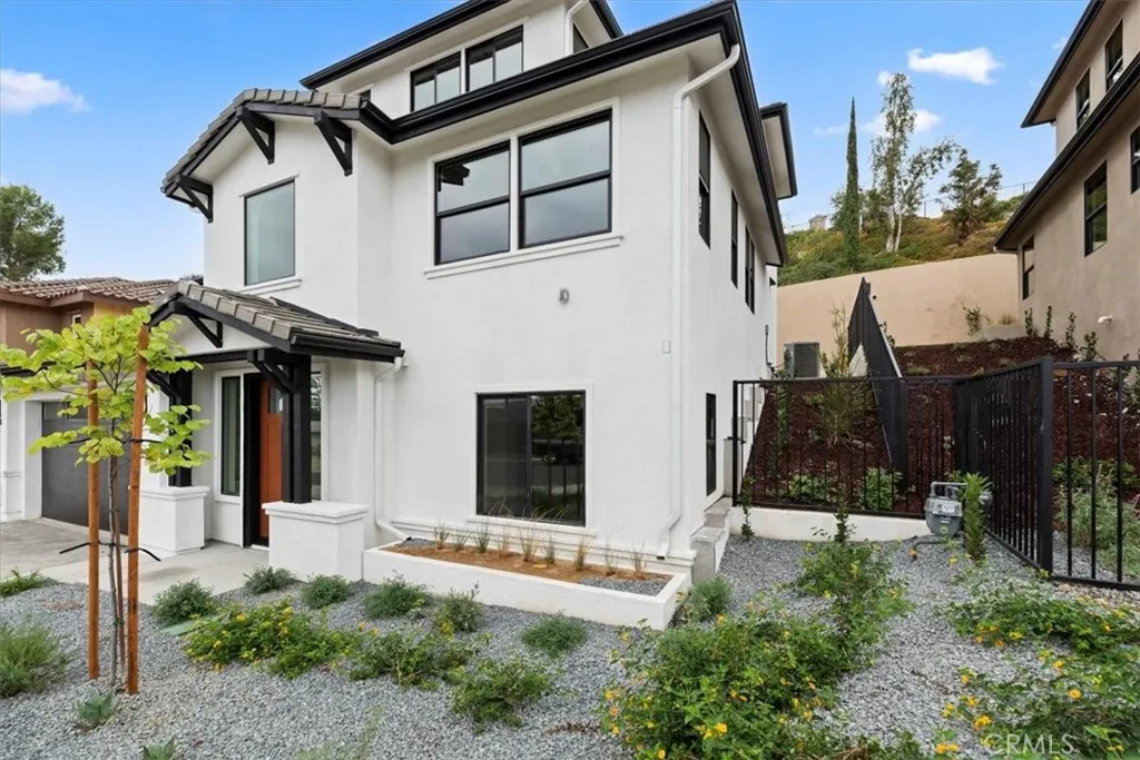 Additional image 60 of 943 N Avenue 66, Los Angeles, CA 90042