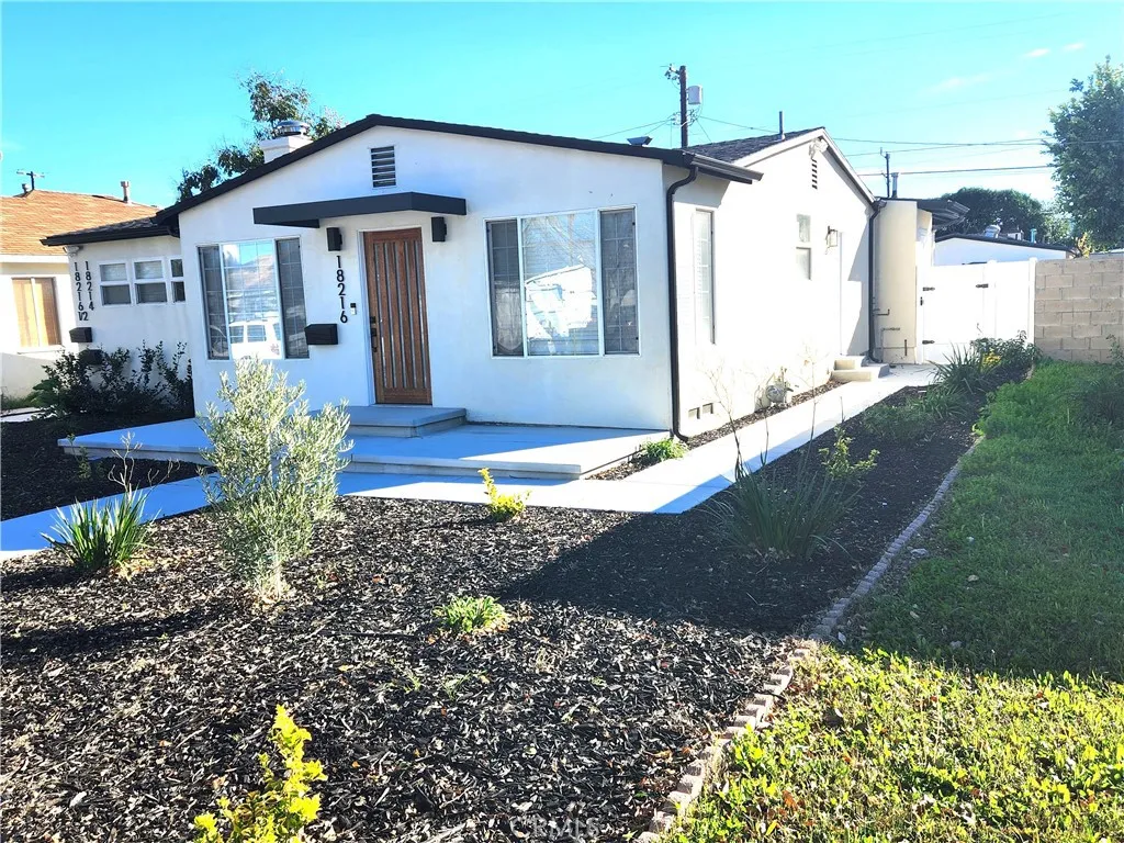 Additional image 4 of 18216 Hartland Street, Reseda, CA 91335
