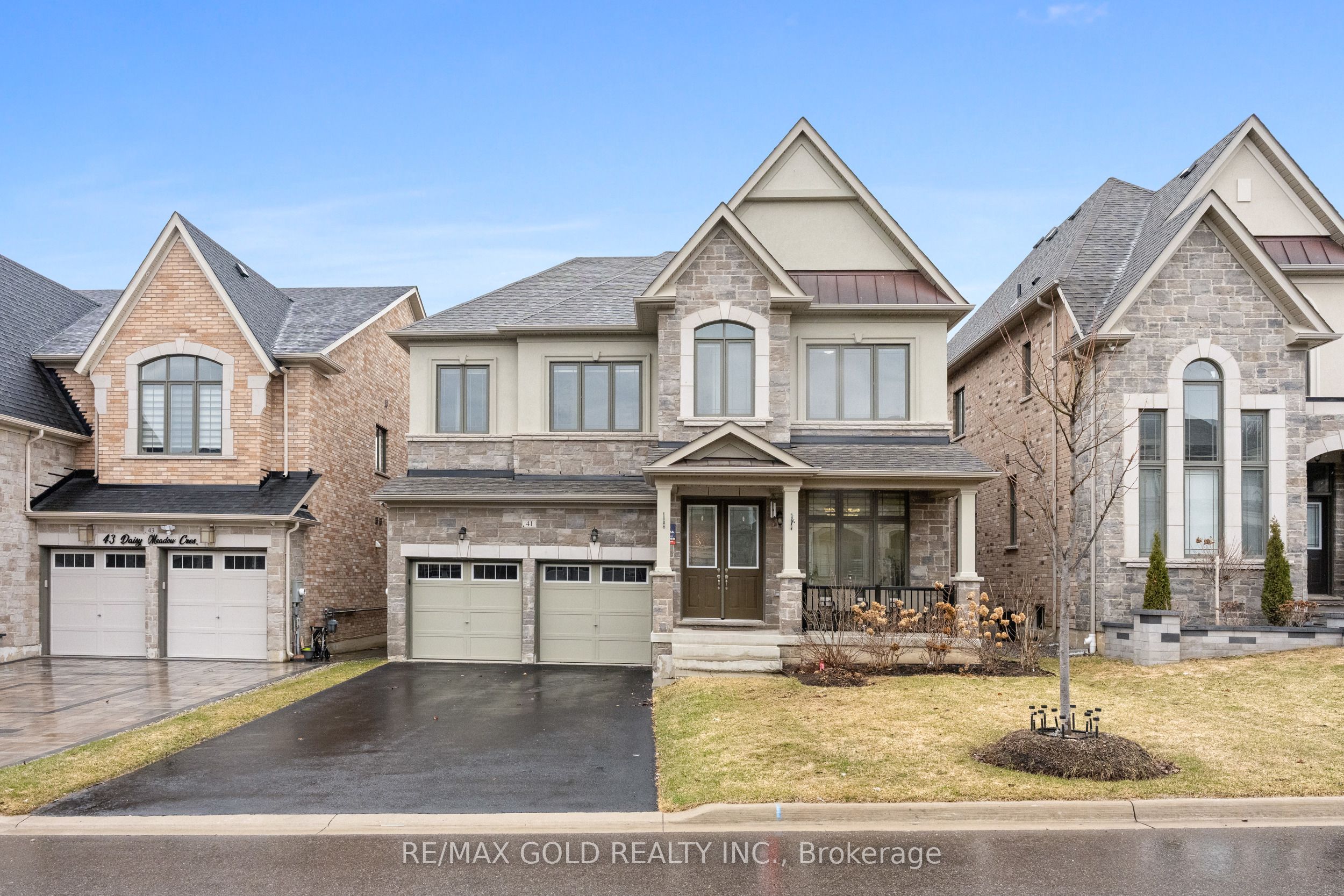 41 Daisy Meadow Crescent, Caledon, ON, L7C 4G3