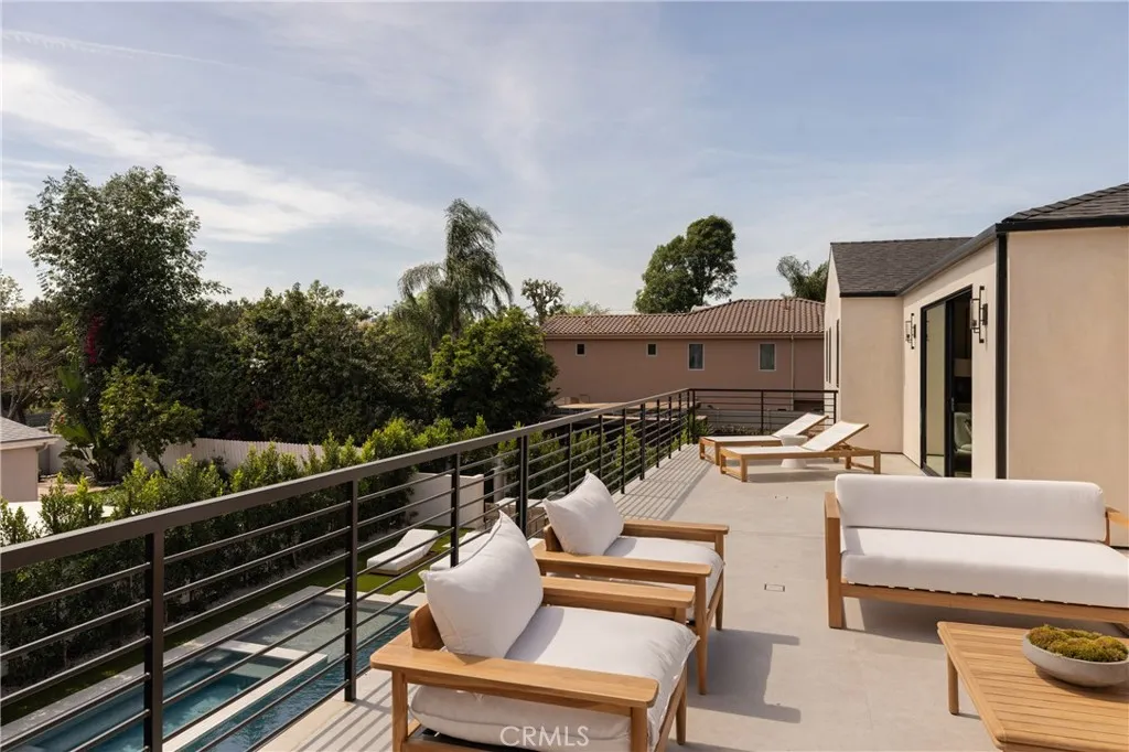 Additional image 33 of 15202 Hesby Street, Sherman Oaks, CA 91403
