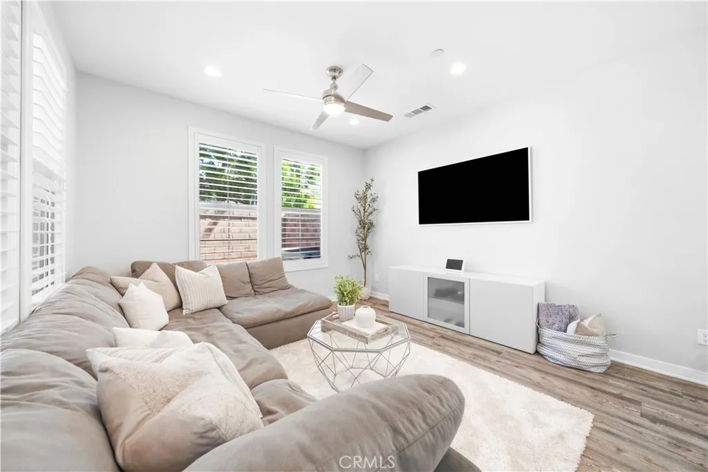 Additional image 76 of 49 Finch, Lake Forest, CA 92630