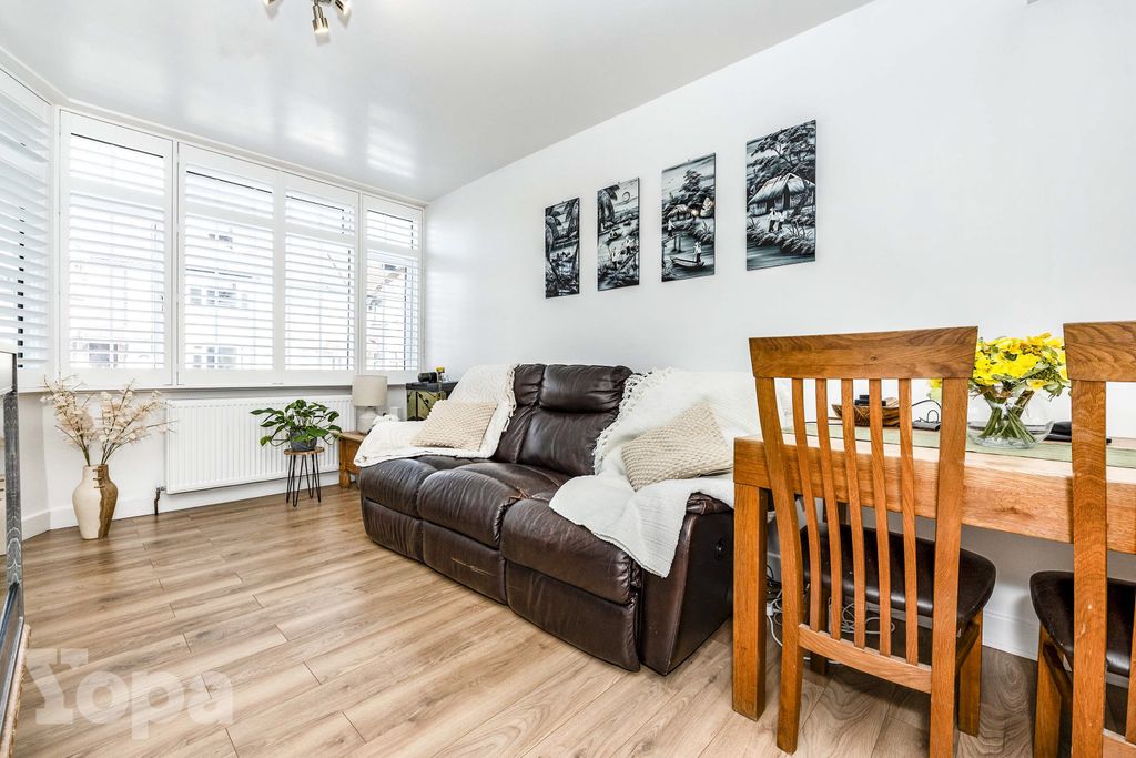 Additional image 6 of 2 bed terraced house for saleSunland Avenue, Bexleyheath DA6