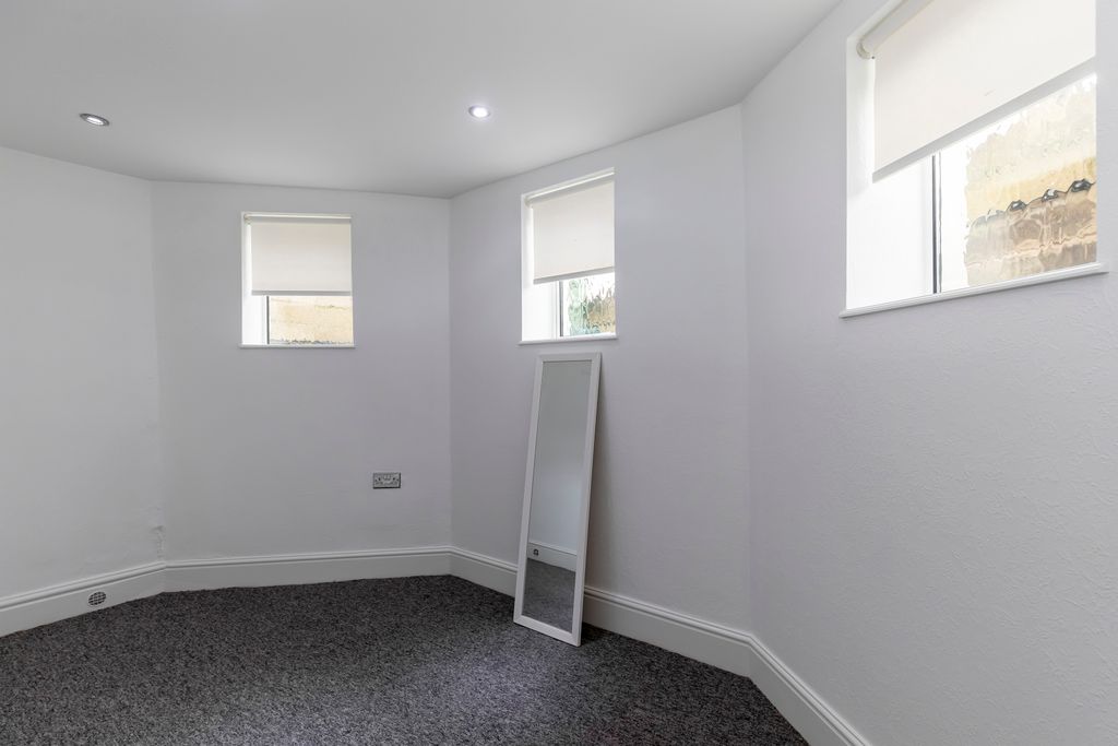 Additional image 6 of 1 bed flat to rentSt. Lukes Road, St Lukes, Cheltenham GL53