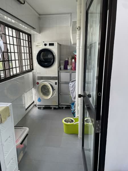 578 Hougang Avenue 4 photo 3