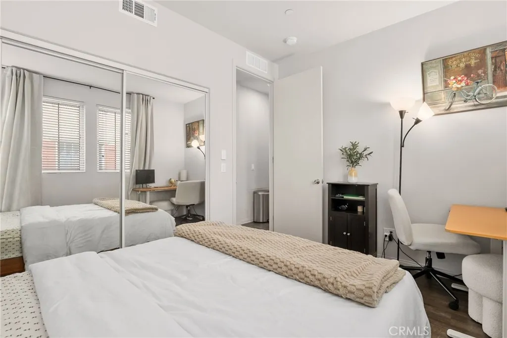 Additional image 14 of 14104 W Birch Lane, Van Nuys, CA 91405