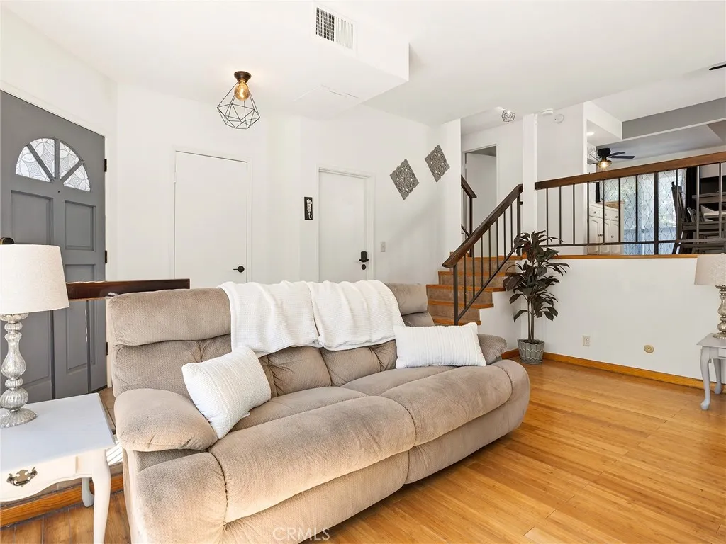 Additional image 71 of 7100 Balboa Boulevard Unit 805, Lake Balboa, CA 91406
