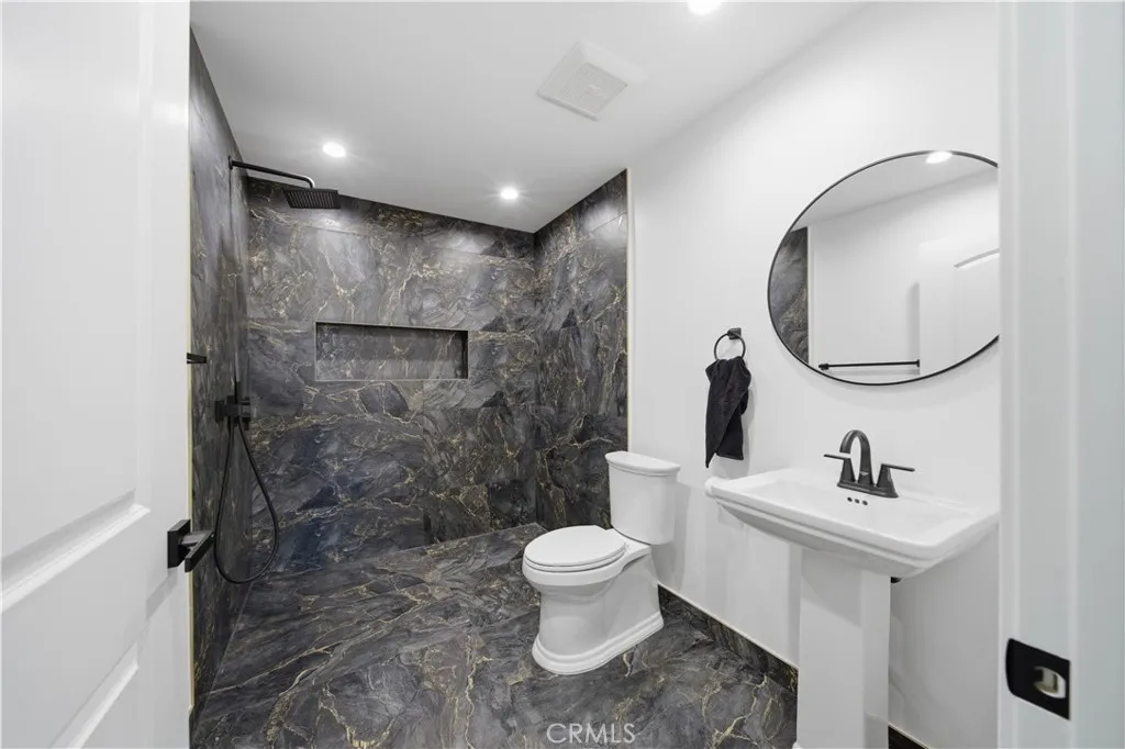 Additional image 38 of 8542 De Celis Pl, North Hills, CA 91343