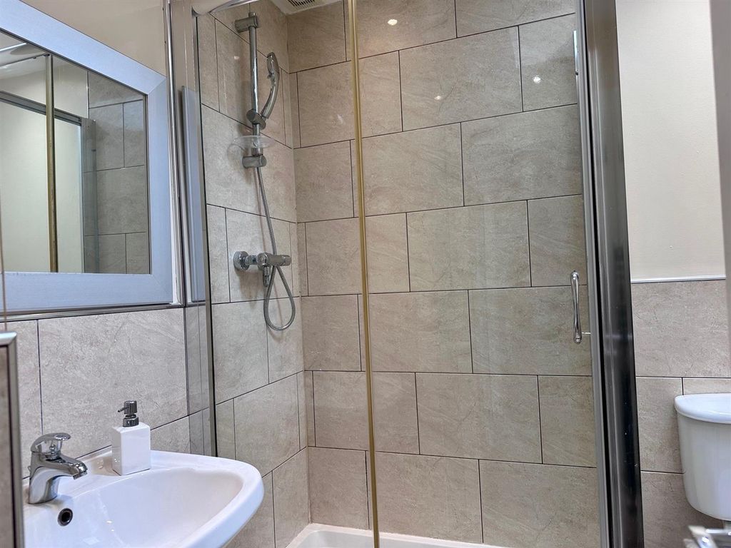 Additional image 12 of 5 bed shared accommodation to rentHolmwood Grove, West Jesmond, Jesmond, Upon Tyne NE2