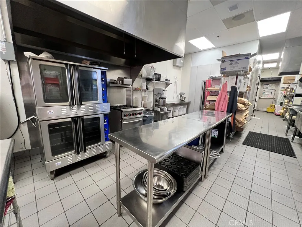 Additional image 9 of 2530 Vista Way Unit F, Oceanside, CA 92054
