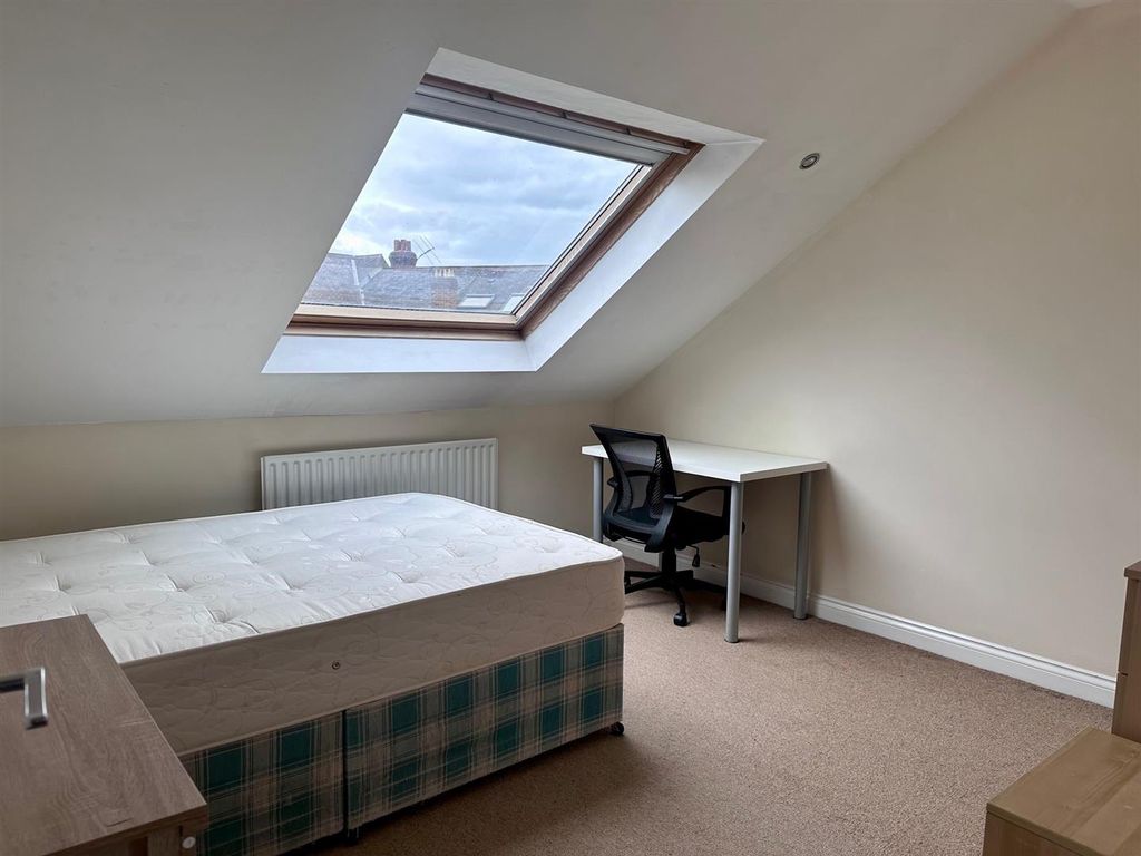 Additional image 8 of 5 bed shared accommodation to rentHolmwood Grove, West Jesmond, Jesmond, Upon Tyne NE2