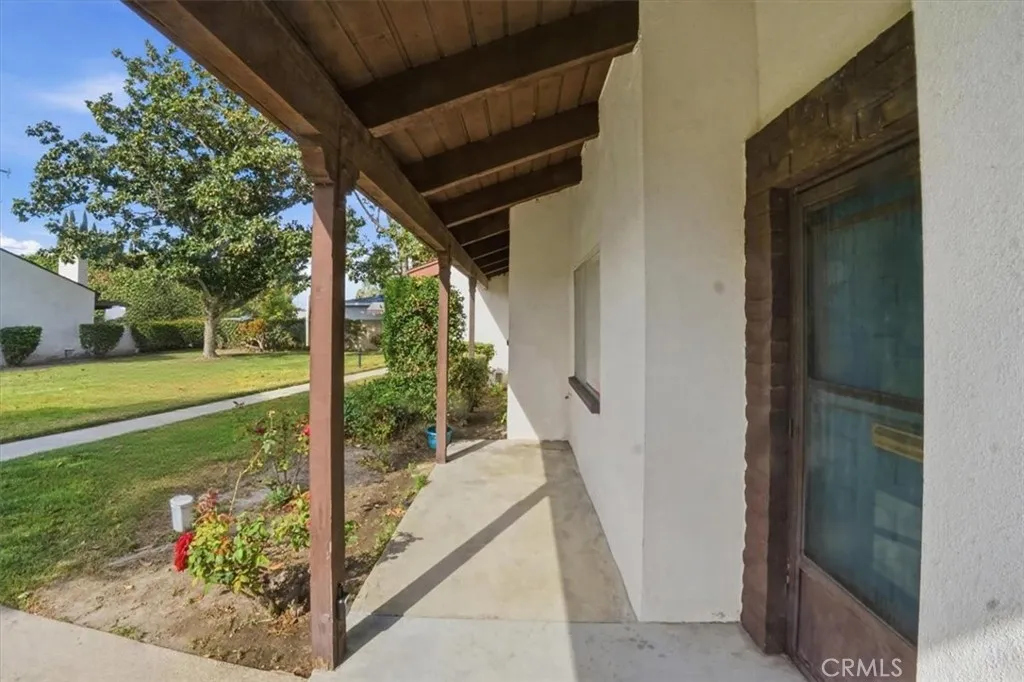 2011 W Katella Ave, Anaheim, CA 92804