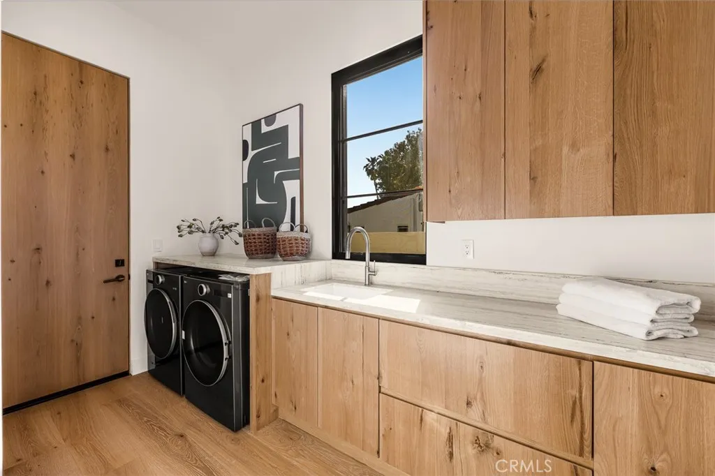 Additional image 111 of 12247 Addison St, Valley Village, CA 91607