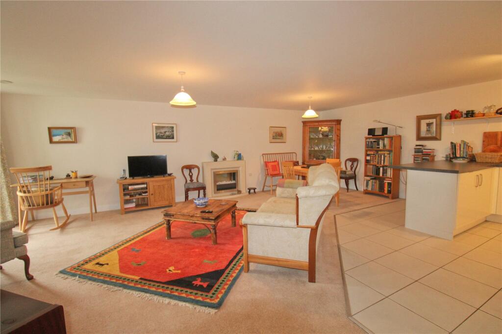 Applegate House, Trowbridge photo 2