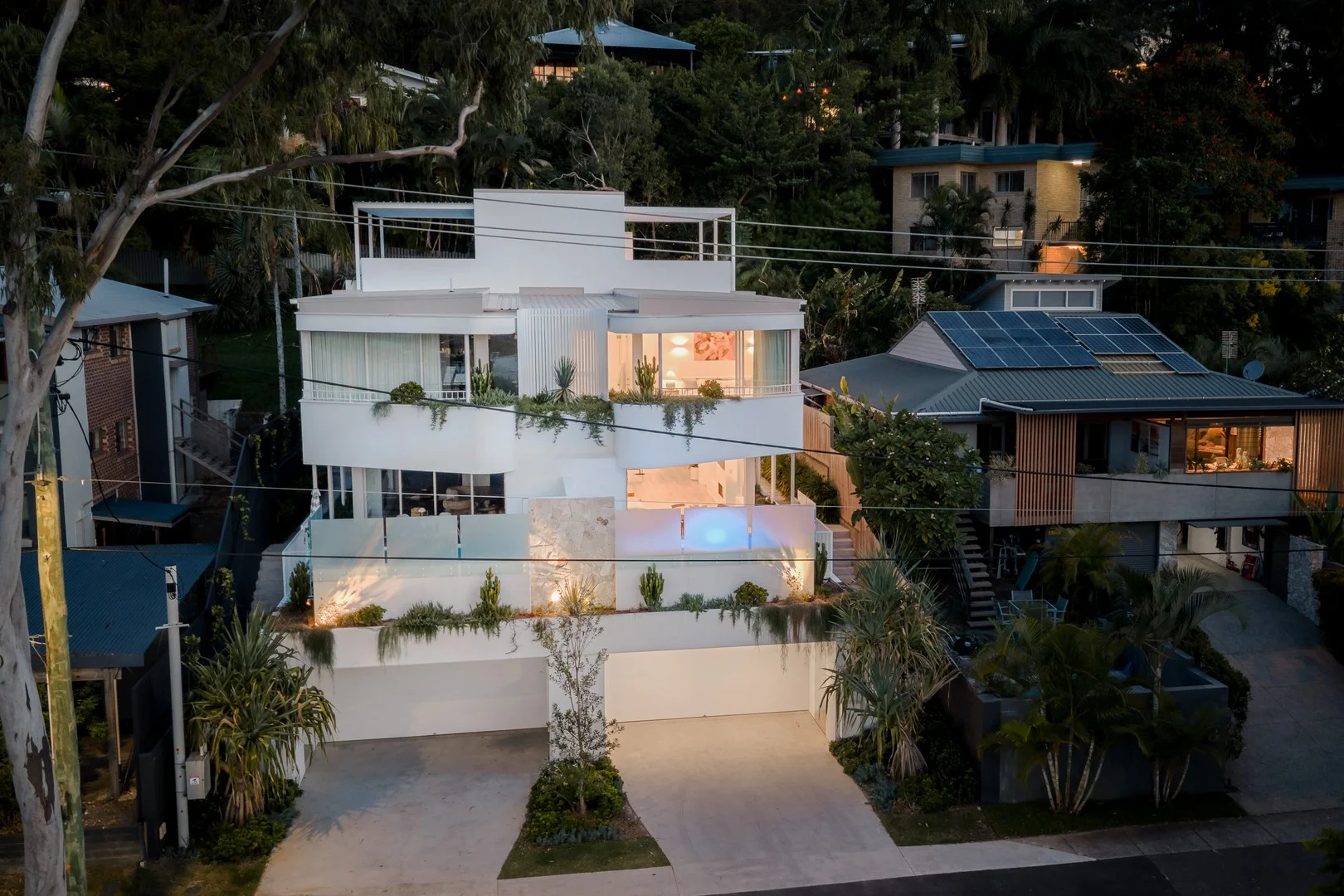 2/64 West Burleigh Road, Burleigh Heads QLD 4220