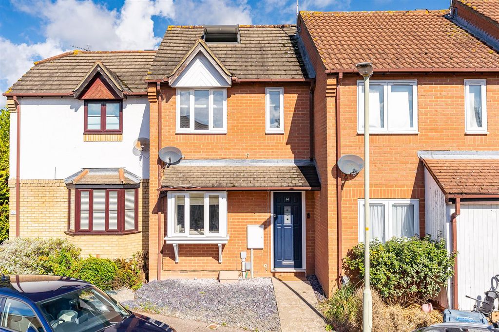 3 bed terraced house for saleThe Briars, Hertford SG13