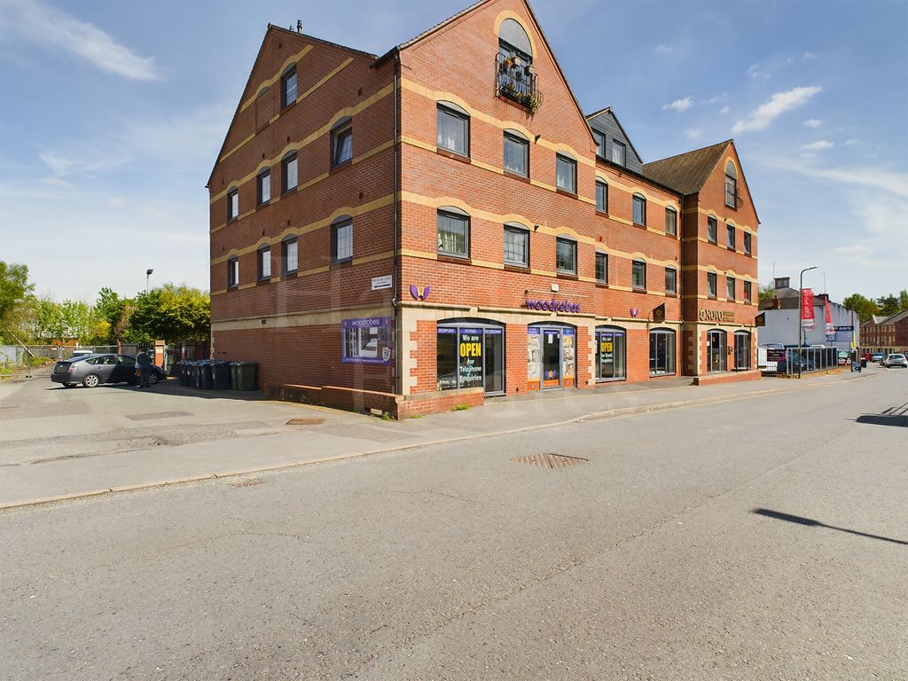 2 bed flat to rentMill Bank Court, Mill Street, Kidderminster DY11