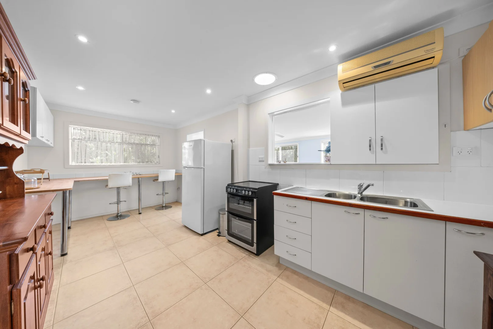 Additional image 29 of 1 Crystal Court, Ocean View QLD 4521