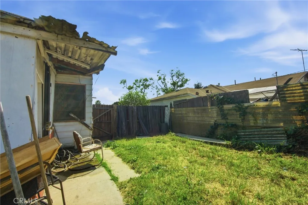 615 N Grandee Ave, Compton, CA 90220