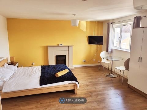 Romorantin Place, Long Eaton, Nottingham NG10